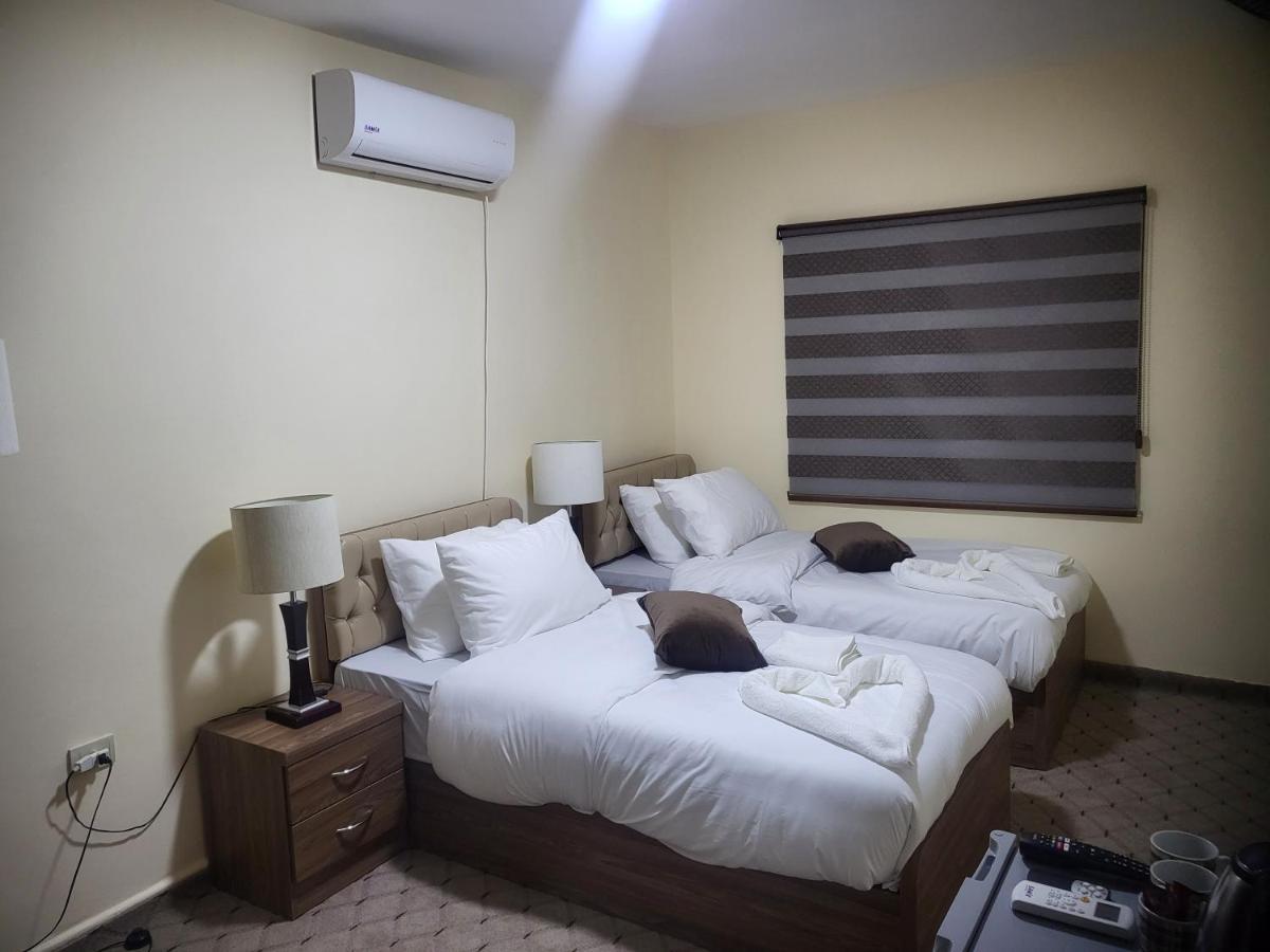 Hostel Petra Hills House Wadi Musa Zewnętrze zdjęcie