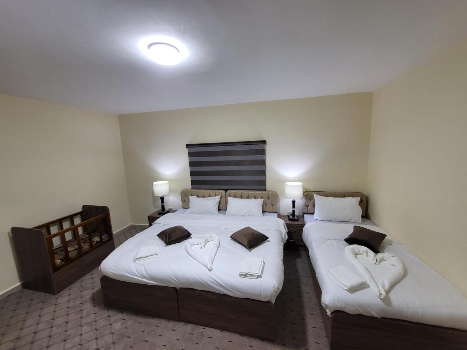 Hostel Petra Hills House Wadi Musa Zewnętrze zdjęcie