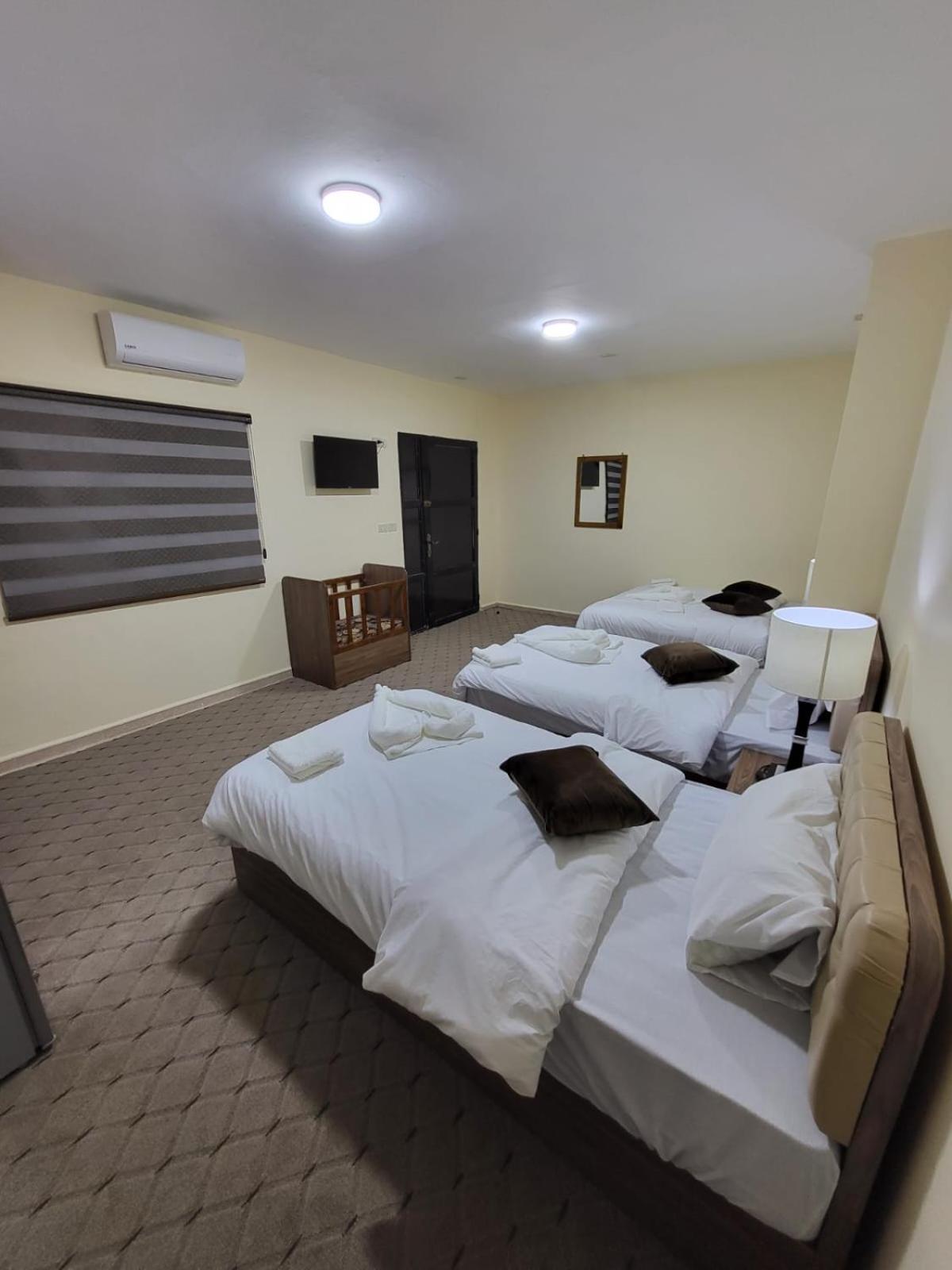 Hostel Petra Hills House Wadi Musa Zewnętrze zdjęcie