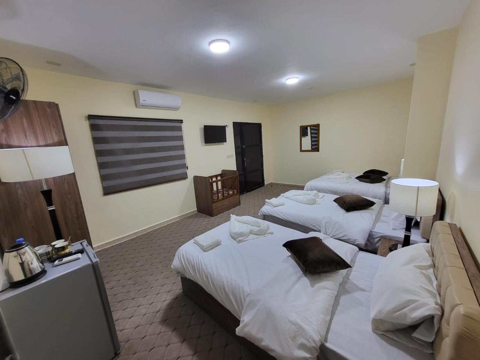 Hostel Petra Hills House Wadi Musa Zewnętrze zdjęcie